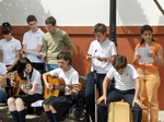El coro ameniza el acto