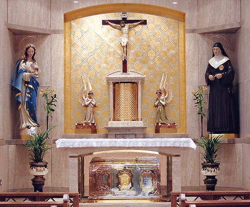 Capilla-Sepulcro de Madre Carmen